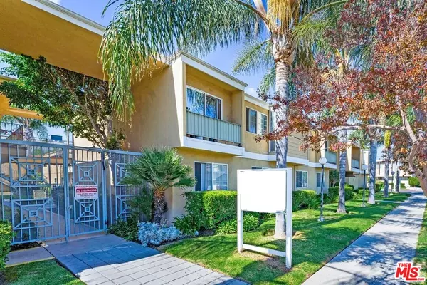 Northridge, CA 91325,8523 Etiwanda Ave