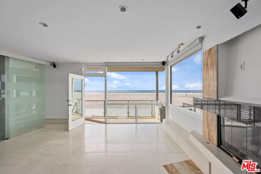 6 Eastwind St #110, Marina Del Rey, CA 90292