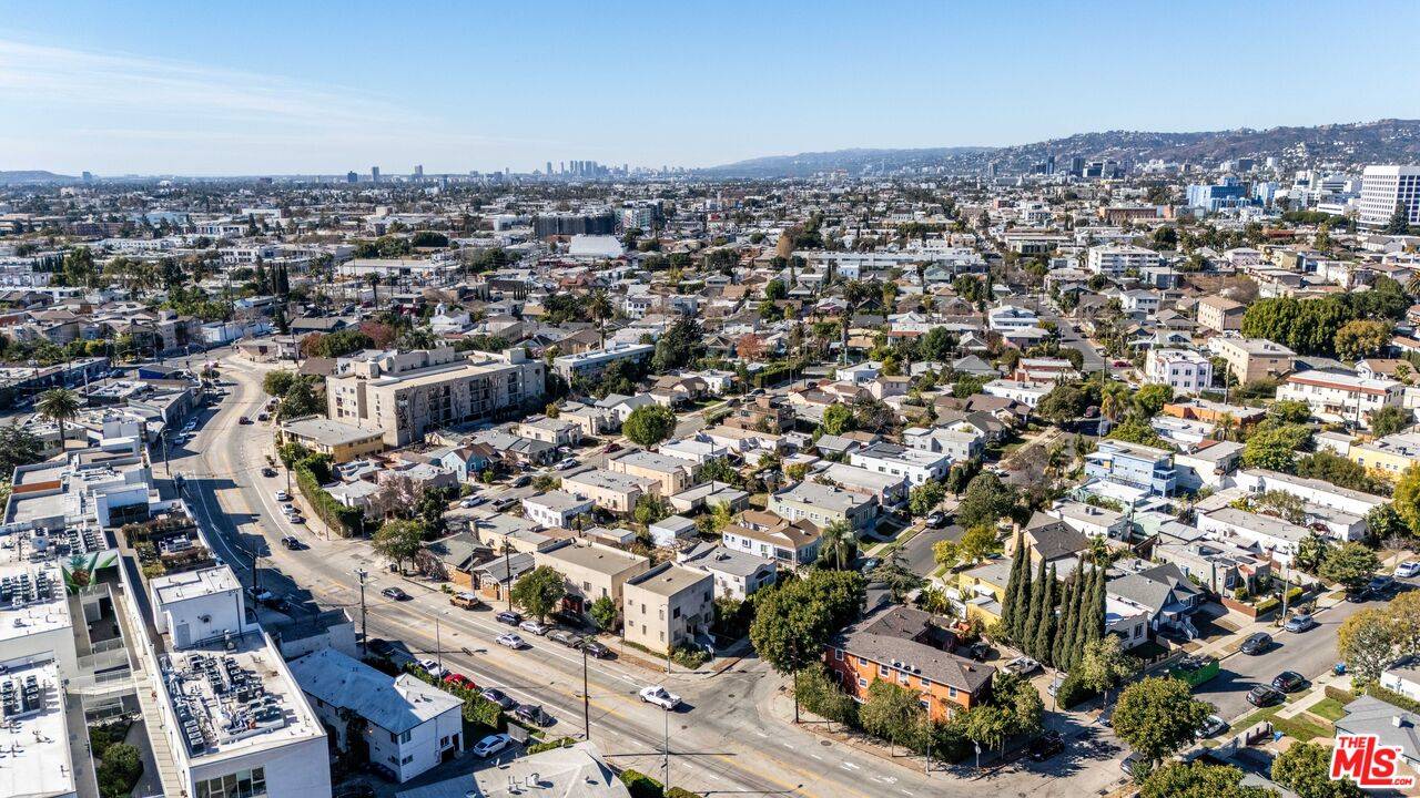 Los Angeles, CA 90029,4202 Lexington Ave