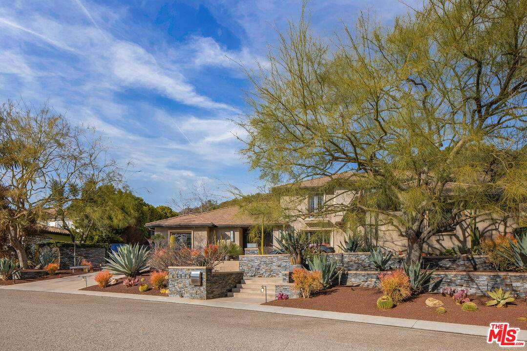 Calabasas, CA 91302,25029 Abercrombie Ln