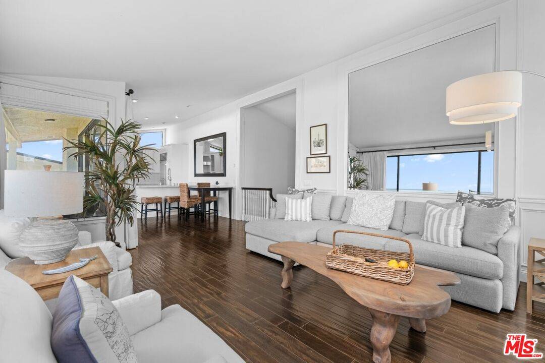 Malibu, CA 90265,29700 Zuma Bay Way