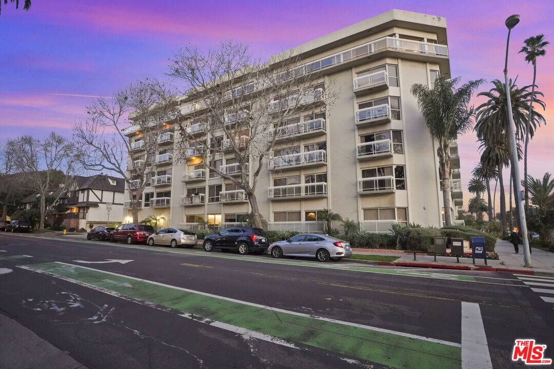 Santa Monica, CA 90403,801 SE Ocean Ave #405
