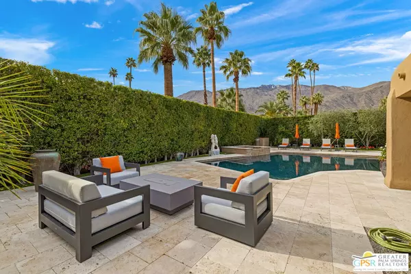 Palm Springs, CA 92262,417 E Via Altamira