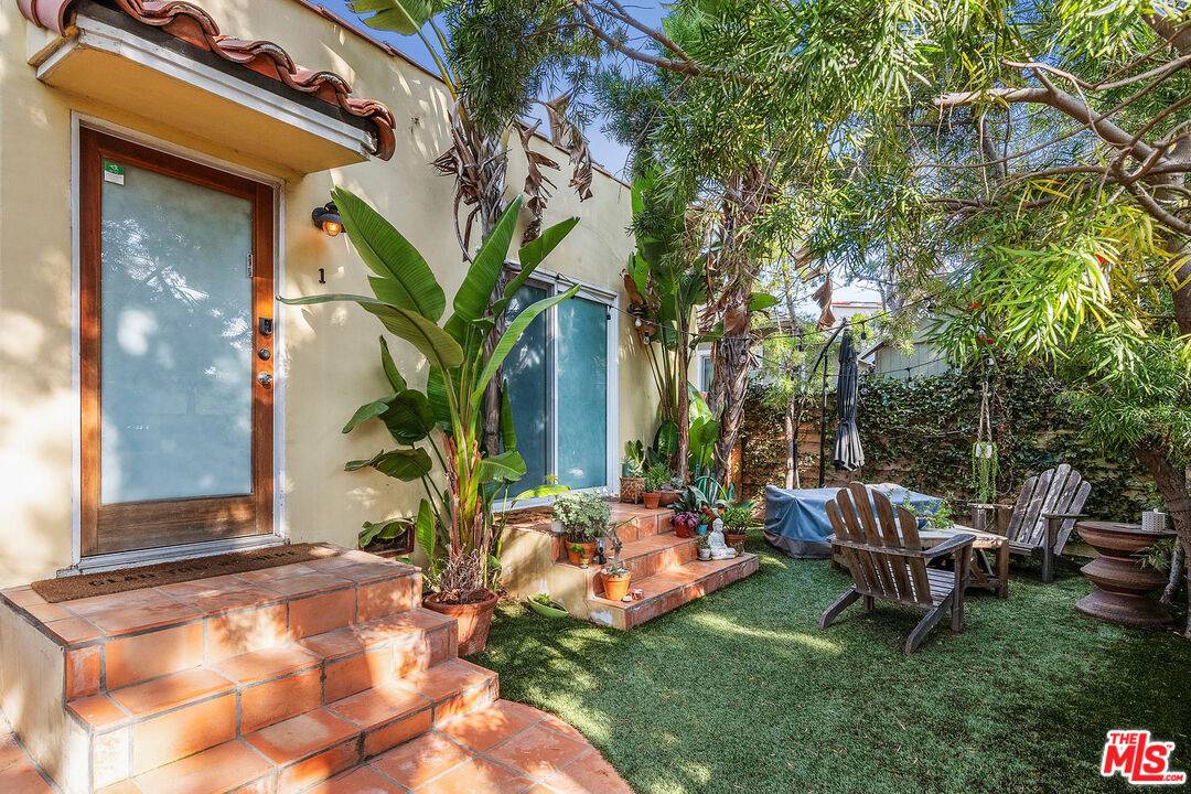 Los Angeles, CA 90066,12735 VENICE BLVD