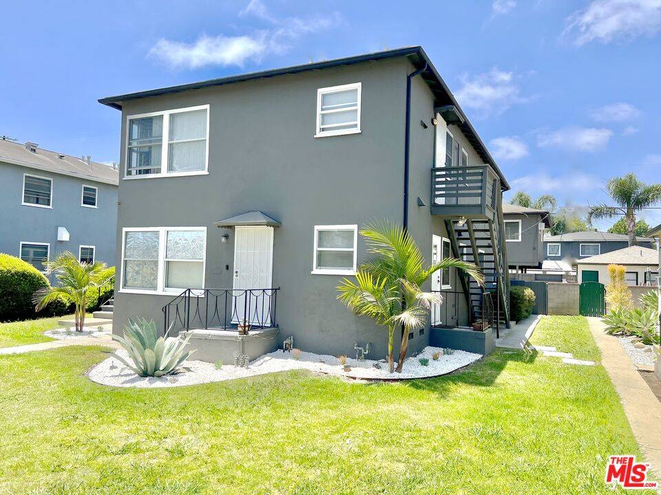Los Angeles, CA 90045,8819 Reading Ave