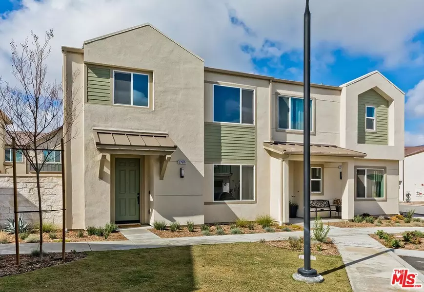 27676 Ensemble Pl, Valencia, CA 91381