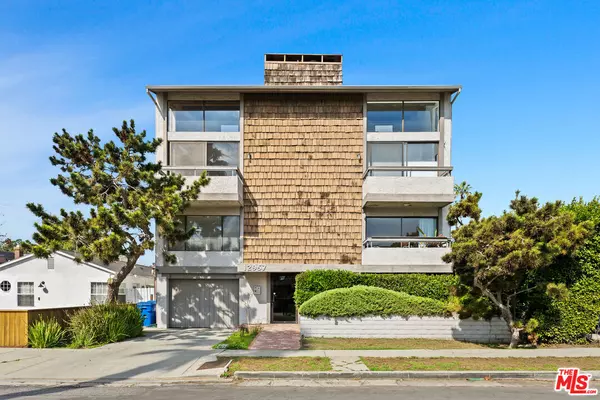 12957 Bonaparte Ave #1, Los Angeles, CA 90066