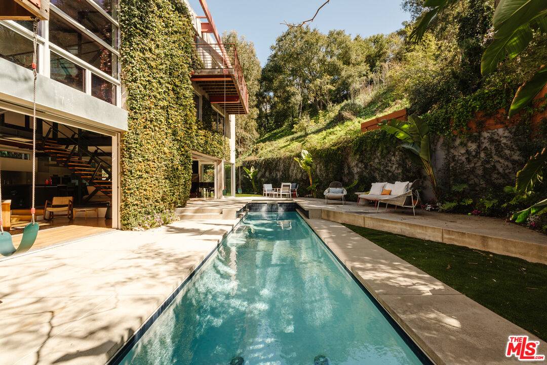 Santa Monica, CA 90402,562 Stassi Ln