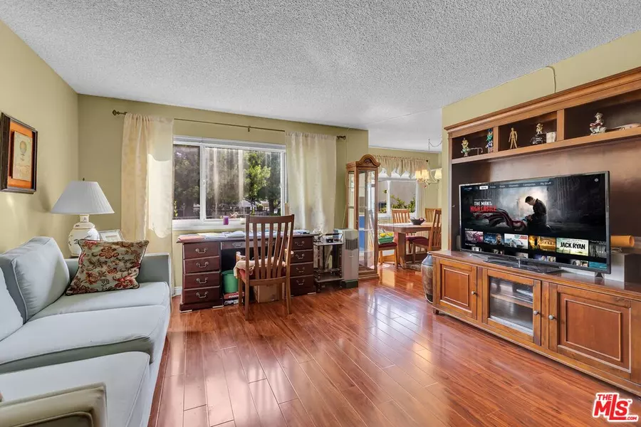 11813 Runnymede St #17, North Hollywood, CA 91605