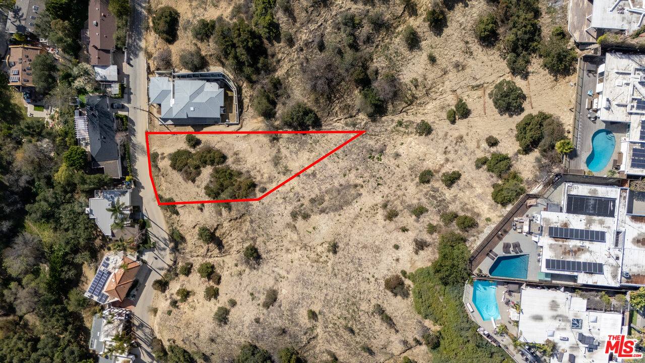Sherman Oaks, CA 91423,3573 Camino De La Cumbre