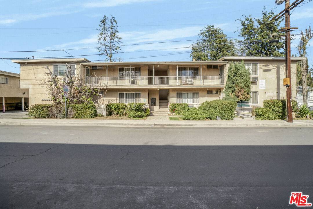 15445 Moorpark St, Sherman Oaks, CA 91403