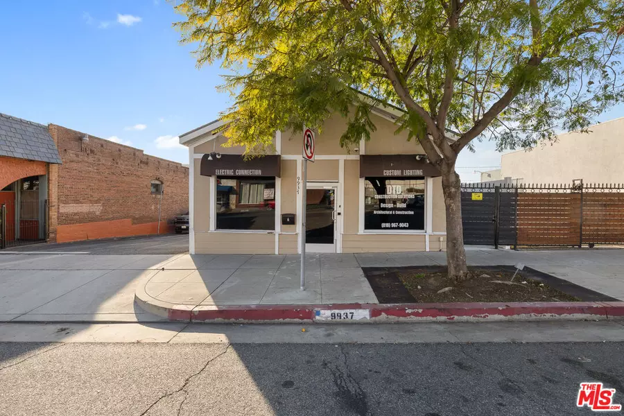 9937 Commerce Ave, Tujunga, CA 91042