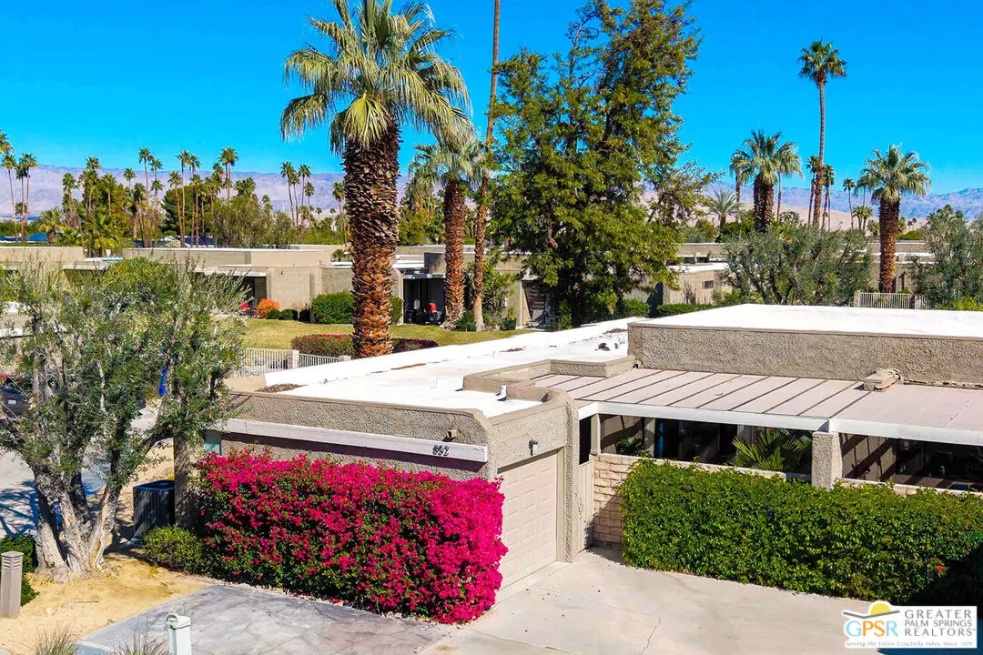 Palm Springs, CA 92262,852 N Calle De Flora Vis
