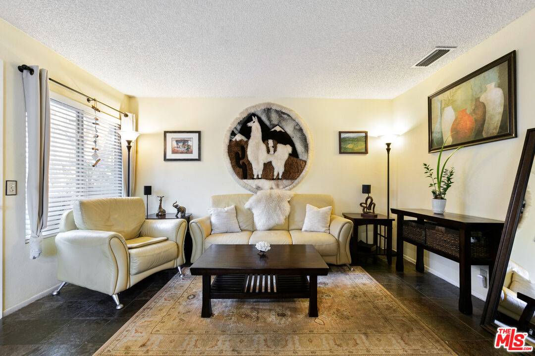111 Via Colinas, Thousand Oaks, CA 91362