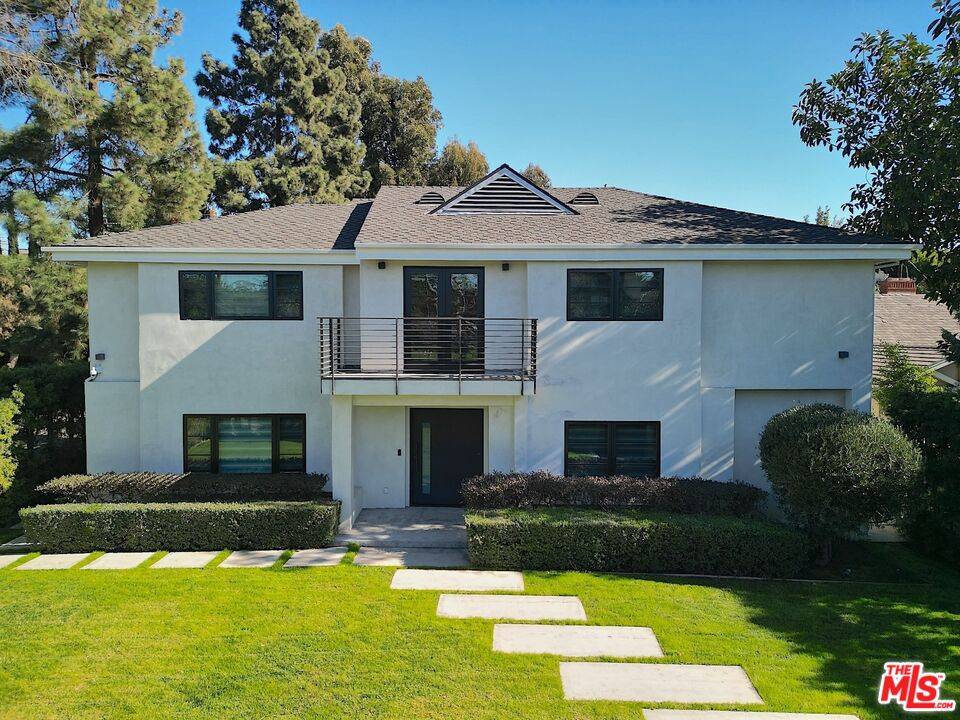 Los Angeles, CA 90005,602 S Lucerne Blvd