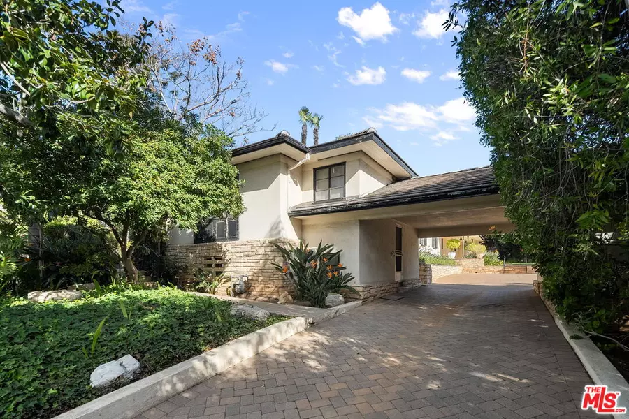 609 Mountain Dr, Beverly Hills, CA 90210