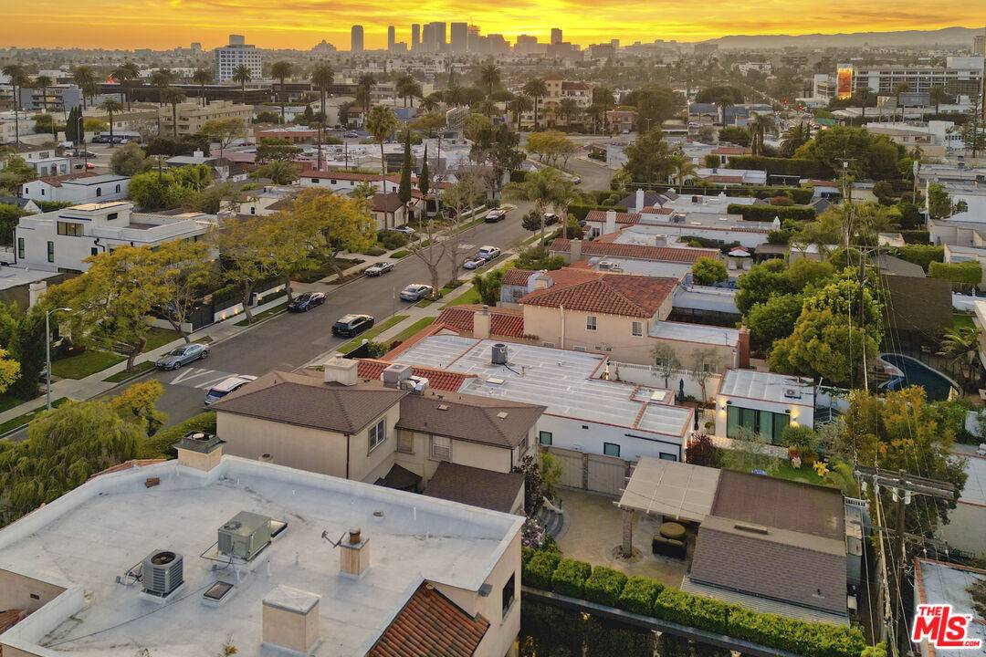 6657 W 5th St, Los Angeles, CA 90048