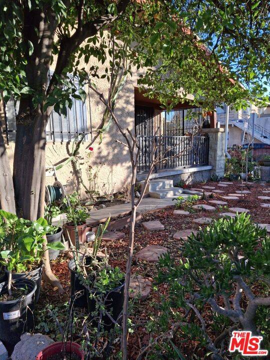 Los Angeles, CA 90011,3786 Crawford St