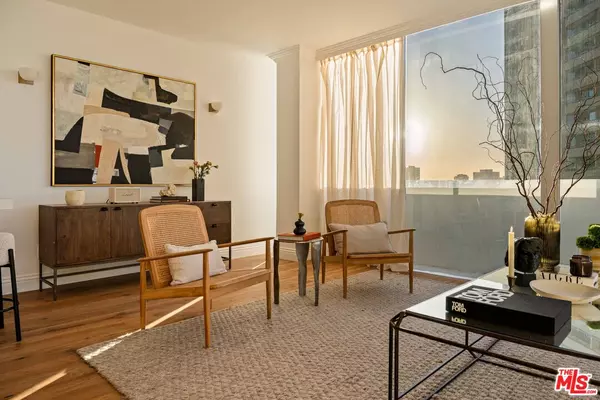 Los Angeles, CA 90024,10433 Wilshire Blvd #PH C