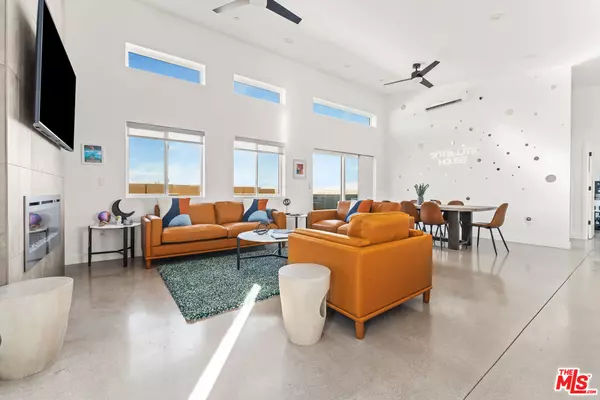 Joshua Tree, CA 92252,6655 Cascade Rd