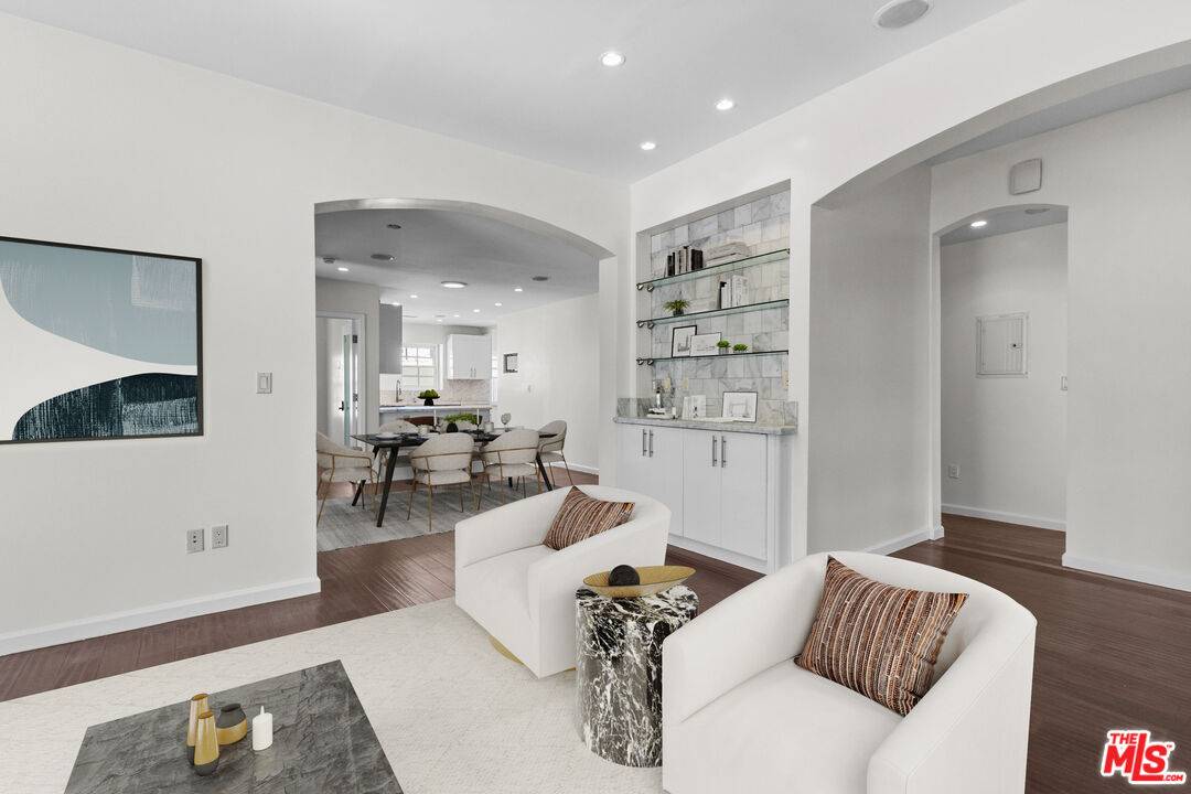 191 S Gardner St, Los Angeles, CA 90036