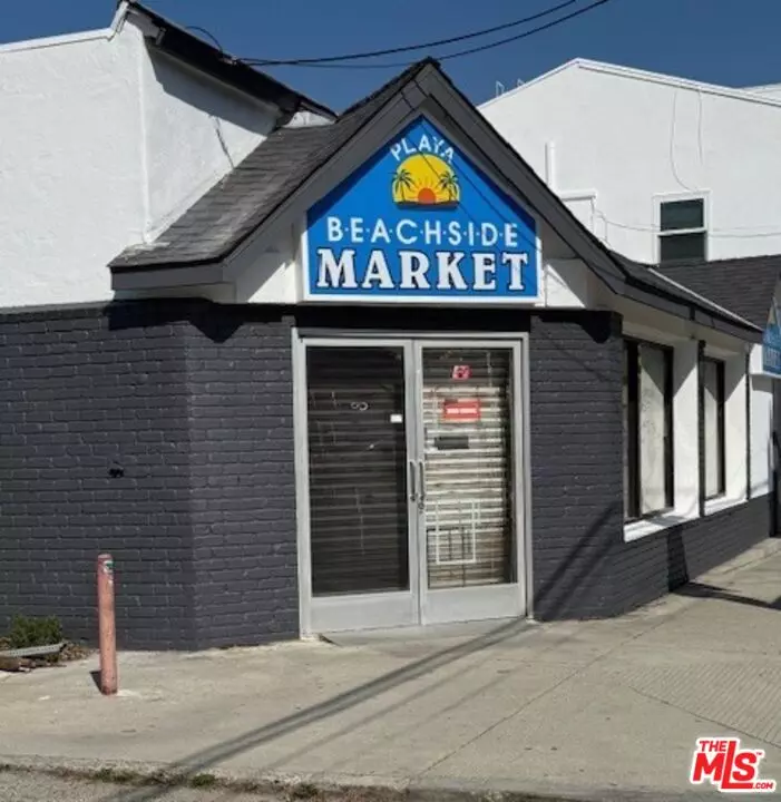 Playa Del Rey, CA 90293,301 Culver Blvd