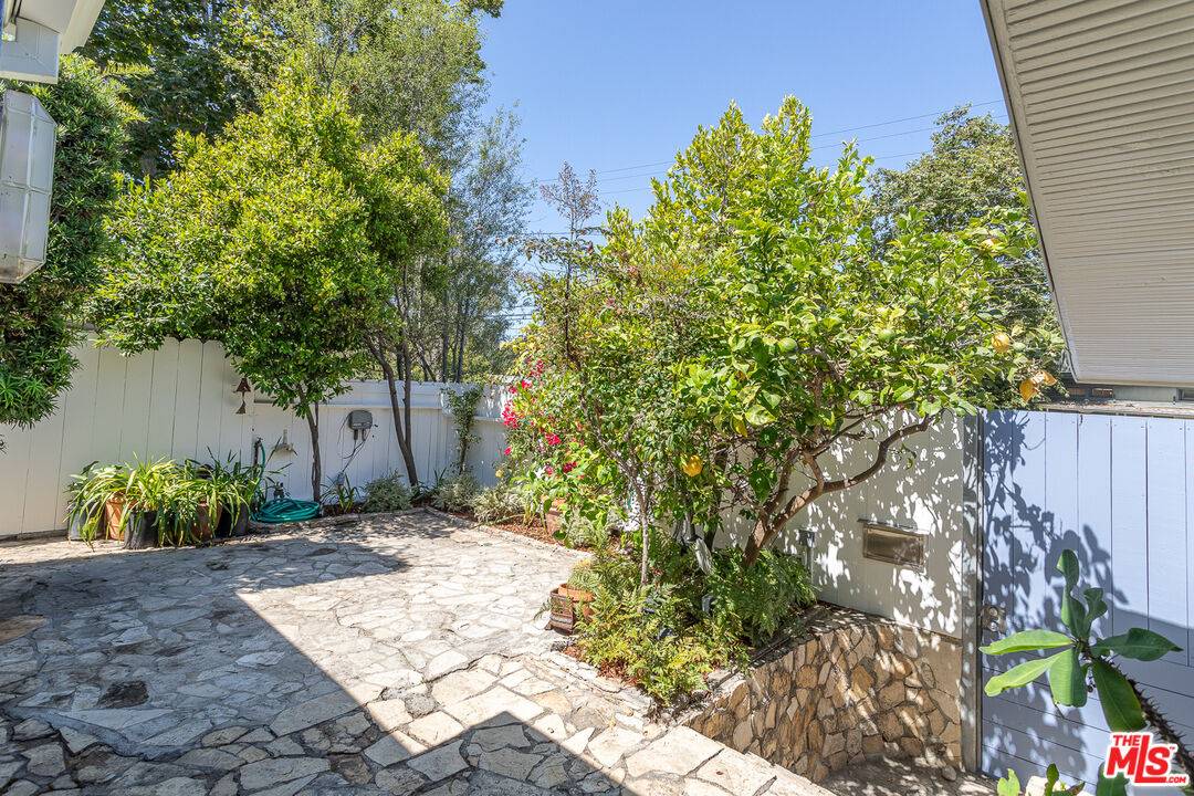Santa Monica, CA 90402,426 Entrada Dr