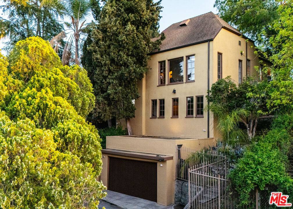 263 Lamont Dr, Los Angeles, CA 90042