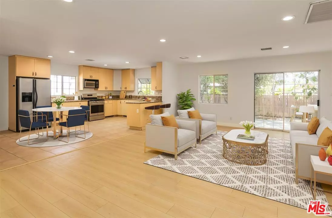 Reseda, CA 91335,6438 Newcastle Ave