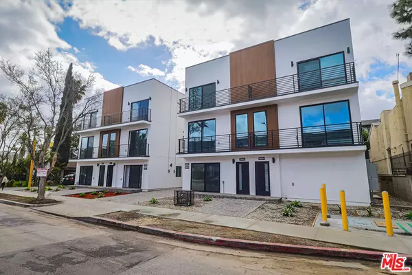 11810 Gilmore St, North Hollywood, CA 91606