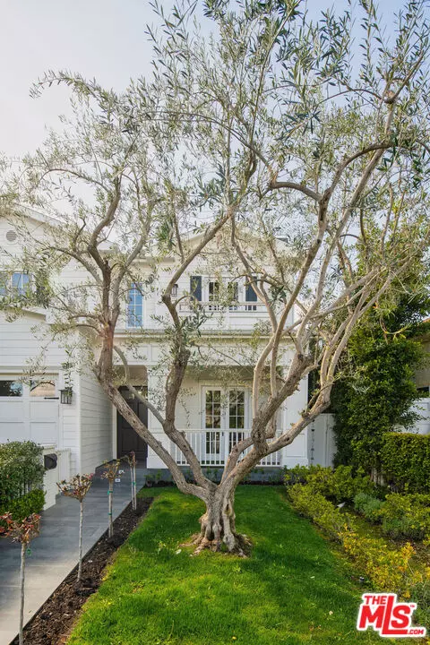 Los Angeles, CA 90048,347 N Kilkea Dr