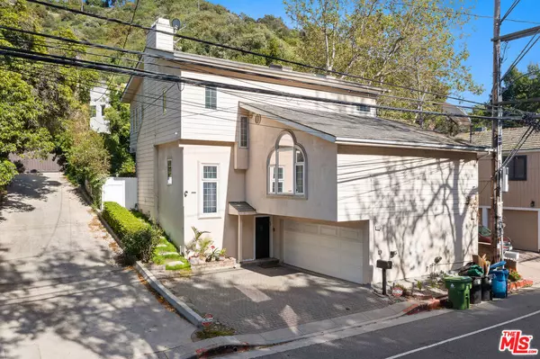 Los Angeles, CA 90077,1110 N Beverly Glen Blvd