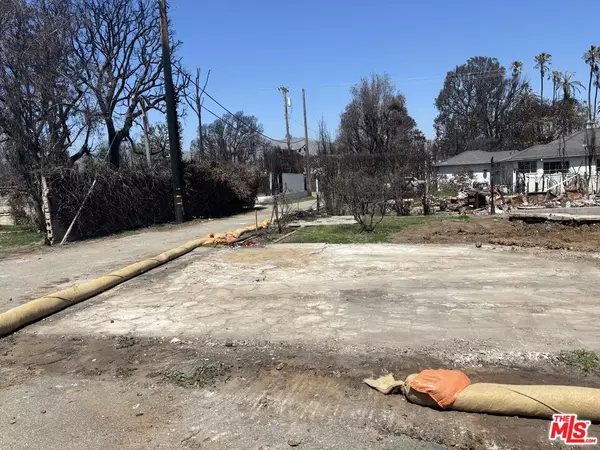 Pacific Palisades, CA 90272,425 Swarthmore Ave