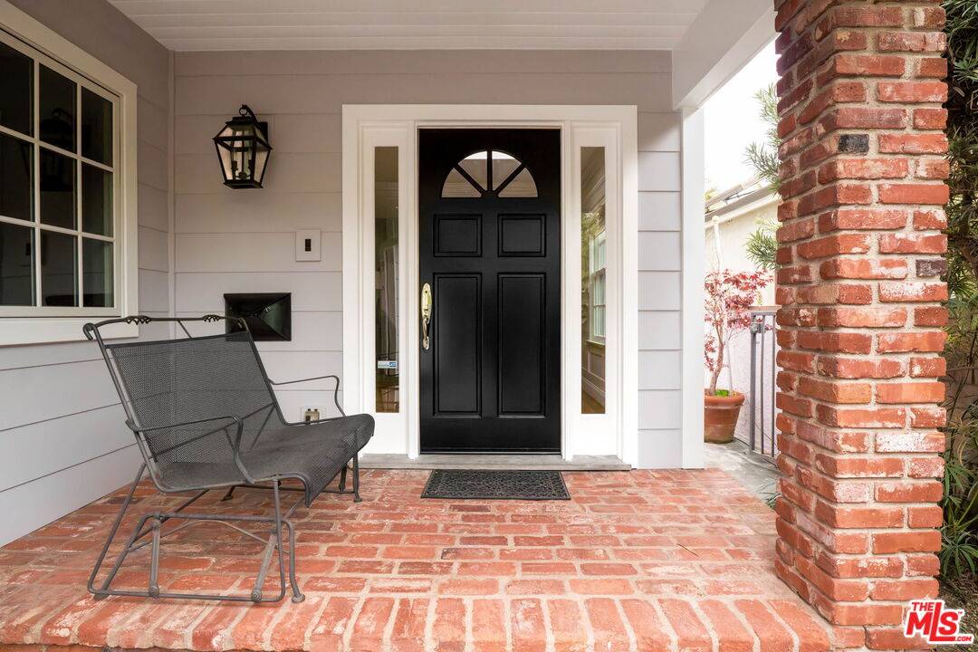 Santa Monica, CA 90402,415 Palisades Ave