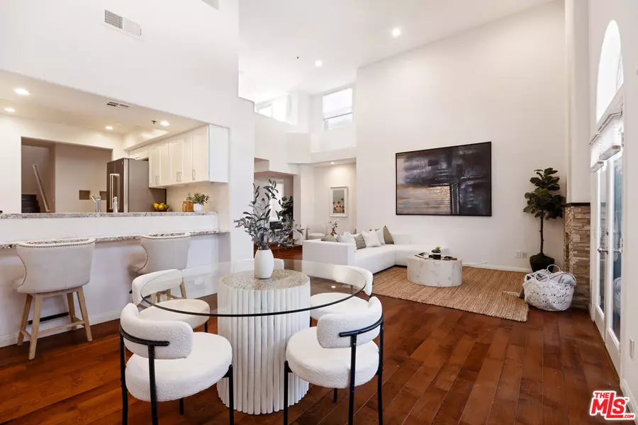 12011 Goshen Ave #305, Los Angeles, CA 90049