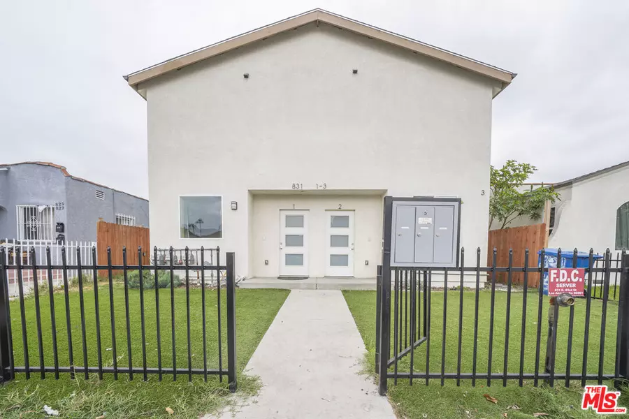 831 E 83rd St, Los Angeles, CA 90001