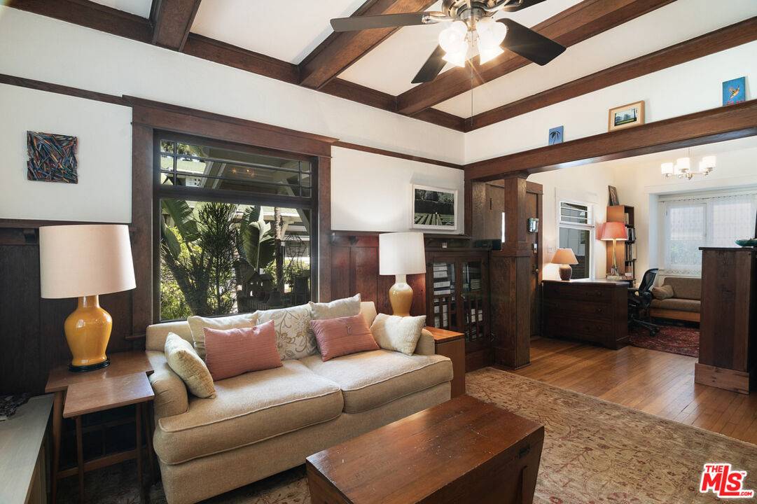 Santa Monica, CA 90405,2402 4th St #4
