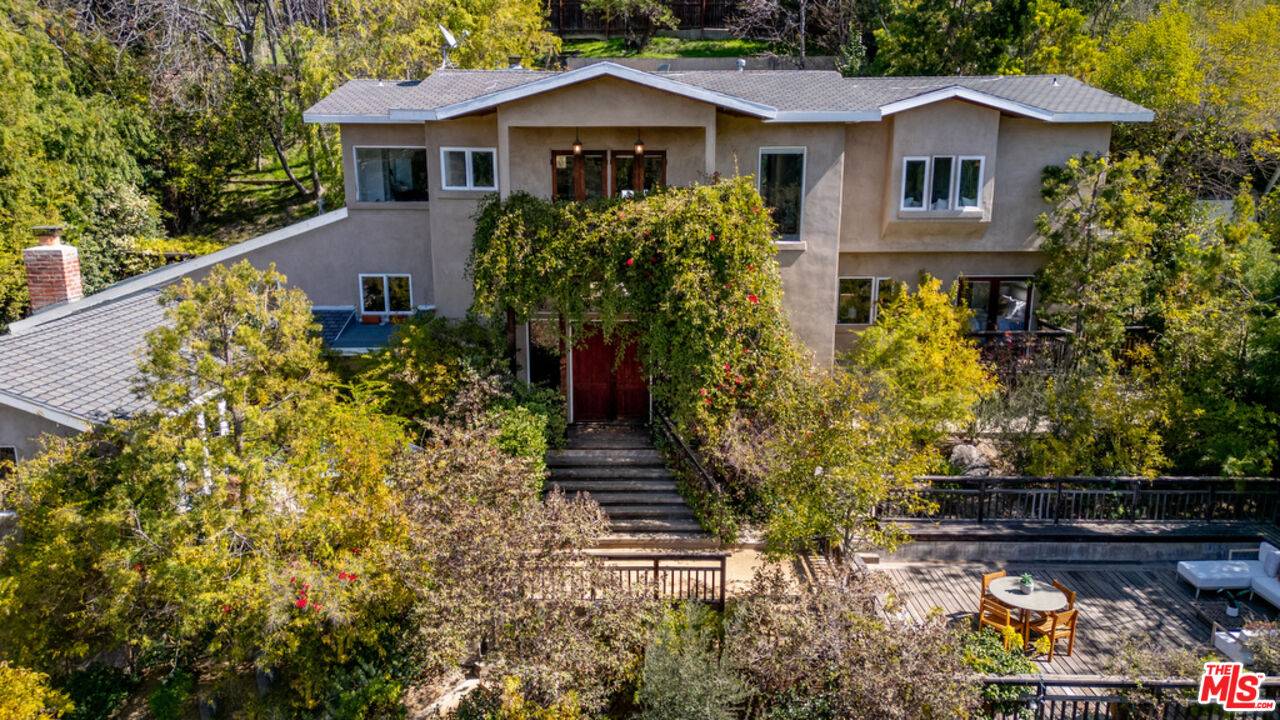 3908 Fairway Ave, Studio City, CA 91604