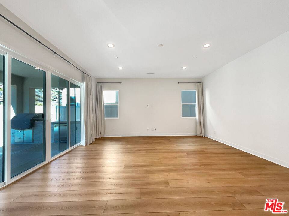 Santa Clarita, CA 91350,17713 Ridgeline Ct