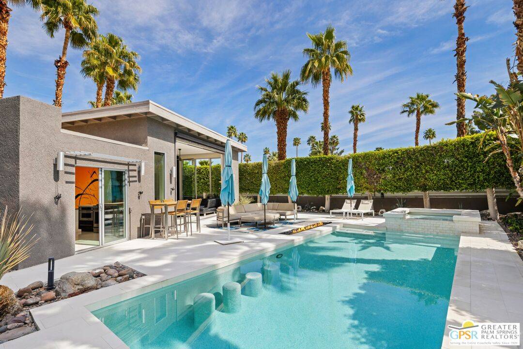 Palm Springs, CA 92264,658 Dunes Ct
