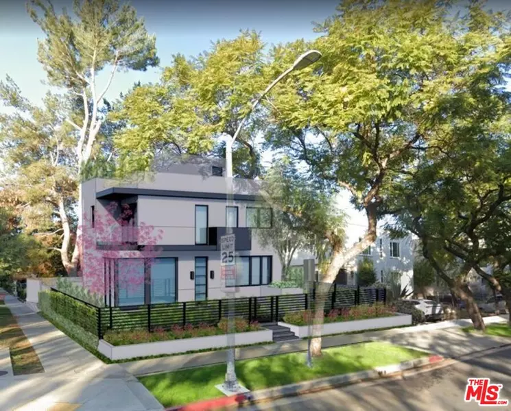 331 N Oakhurst Dr, Beverly Hills, CA 90210