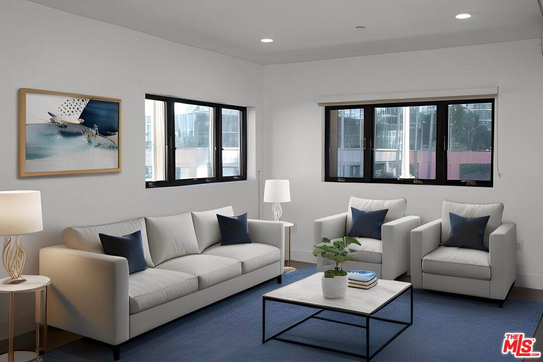 Los Angeles, CA 90025,2140 Butler Ave #211