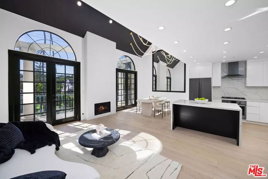 930 N Doheny Dr #311, West Hollywood, CA 90069
