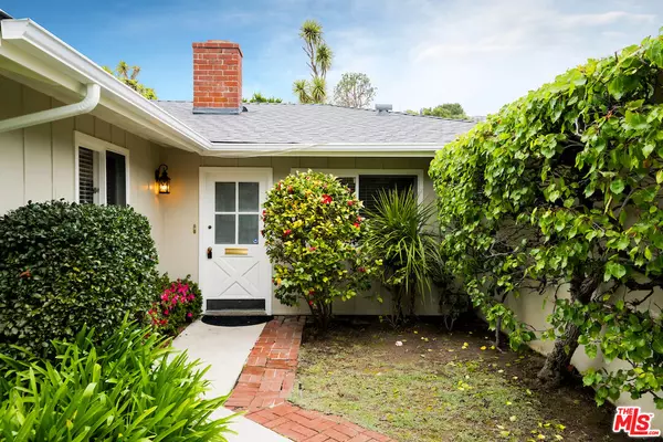 931 Las Pulgas Rd, Pacific Palisades, CA 90272