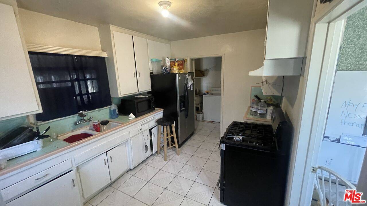 Compton, CA 90222,2019 N Kalsman Ave