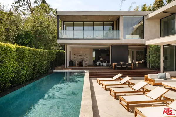 1383 Londonderry Pl, Los Angeles, CA 90069