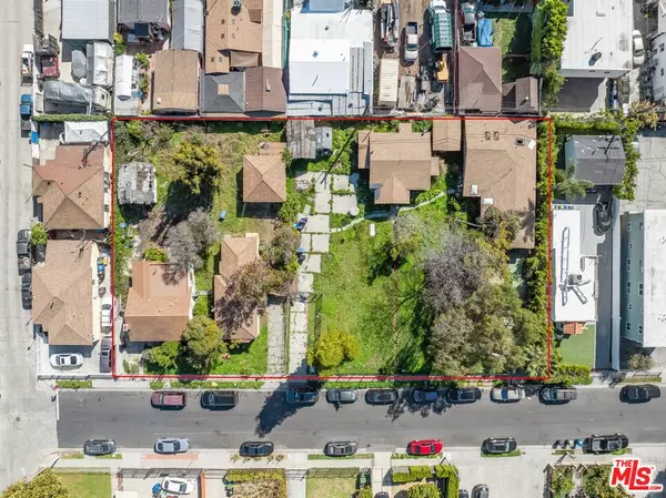 Los Angeles, CA 90016,5338 Smiley Dr