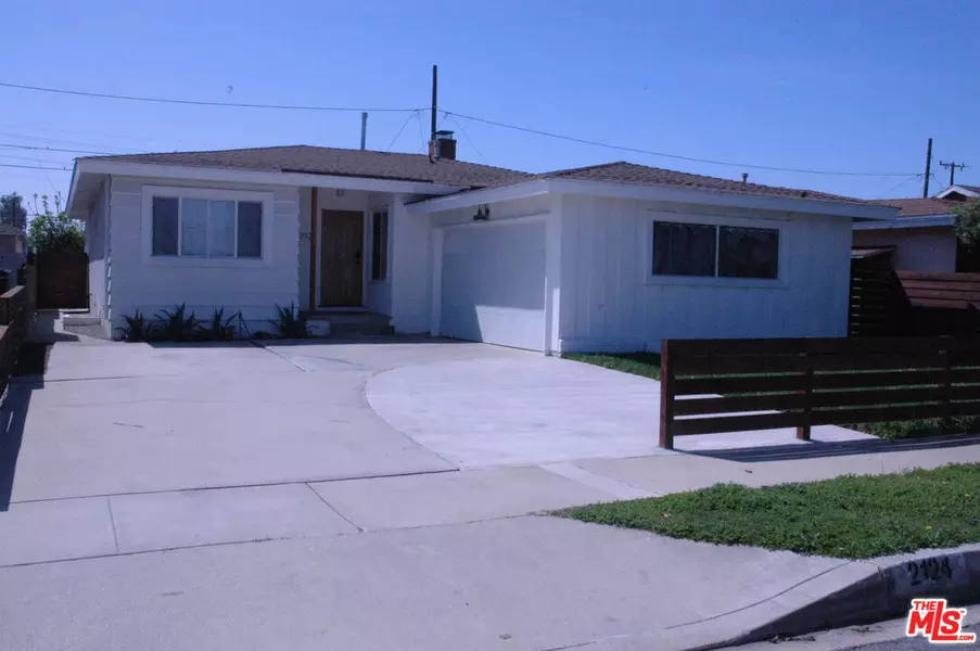 2124 W 161st St, Torrance, CA 90504