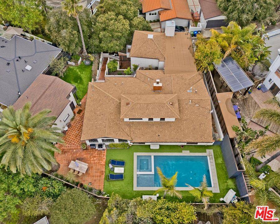 Los Angeles, CA 90046,2770 La Castana Dr