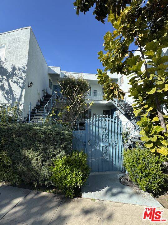 Beverly Hills, CA 90211,8365 Gregory Way #B